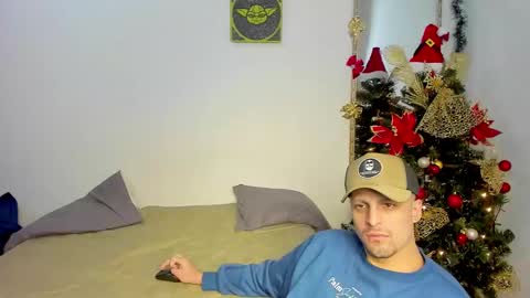 Snapshot of danielfiestaa chatting on December 15, 2024, 3:24 am danielfiestaa online show from December 15, 2024, 3:24 am
