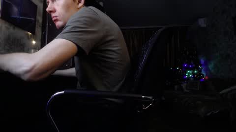 Snapshot of danielgraysoon chatting on January 13, 2025, 12:56 pm Daniel Grayson online show from January 13, 2025, 12:56 pm