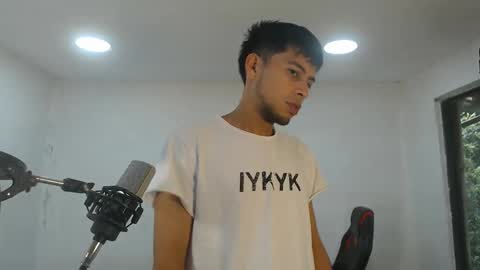 danielitopapii online show from October 16, 2025, 12:39 pm