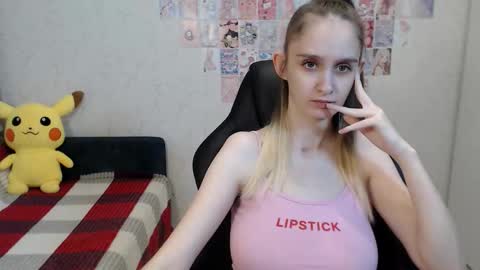 Snapshot of daniella_martin chatting on September 11, 2025, 10:26 am Daniella Martin online show from September 11, 2025, 10:26 am