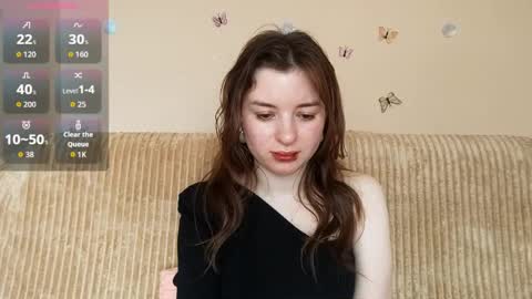Snapshot of daniellevaulet chatting on May 21, 2026, 2:02 pm Mia online show from May 21, 2026, 2:02 pm