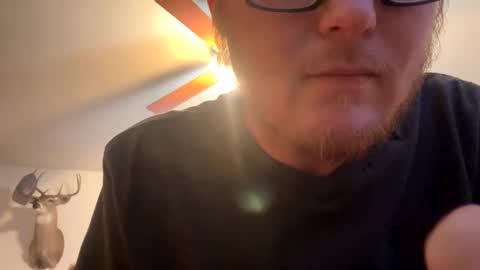 Snapshot of danielp_mod_cb chatting on March 12, 2025, 10:50 pm Daniel y. online show from March 12, 2025, 10:50 pm