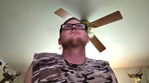 Snapshot of danielp_mod_cb chatting on June 2, 2026, 7:16 pm Daniel y. online show from June 2, 2026, 7:16 pm