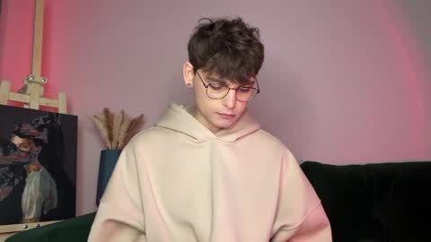 danieltuckerr online show from March 22, 2026, 7:50 pm