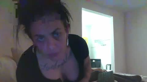 DaniLove online show from February 13, 2025, 12:00 pm