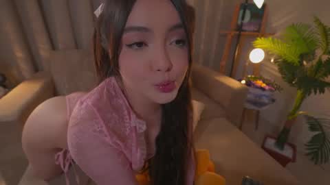 Snapshot of danii_xoxo chatting on February 27, 2026, 9:59 pm online show from February 27, 2026, 9:59 pm