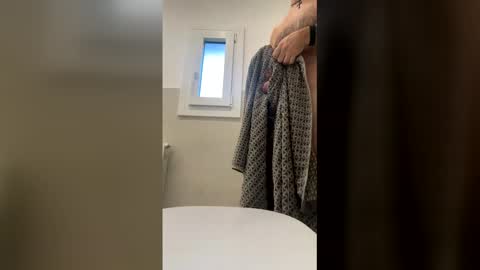 danikamc online show from April 12, 2026, 10:09 am