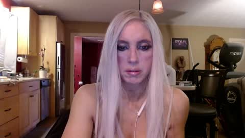DanikaWhite69 online show from April 1, 2026, 3:53 pm