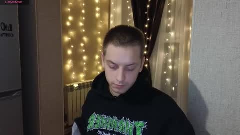 danila online show from December 3, 2025, 10:08 pm