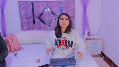 Danilu and Eva online show from October 11, 2025, 8:07 pm