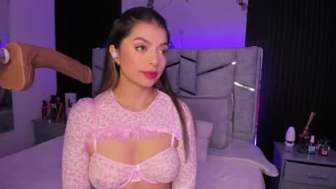 Dani Phonenix online show from March 3, 2025, 7:39 pm