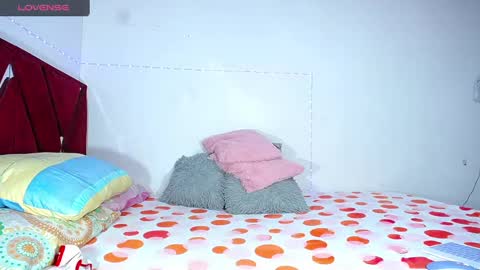 danisabrownn online show from December 19, 2024, 12:34 pm