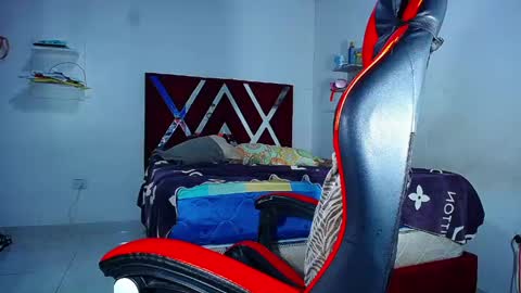 Snapshot of danisabrownn chatting on April 19, 2026, 6:10 pm danisabrownn online show from April 19, 2026, 6:10 pm