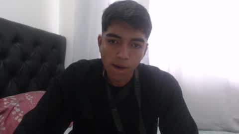 Snapshot of danivoyeur21 chatting on April 23, 2026, 8:22 pm daniel segura online show from April 23, 2026, 8:22 pm