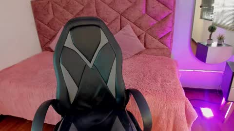 danix_coruscans online show from January 20, 2025, 7:25 pm
