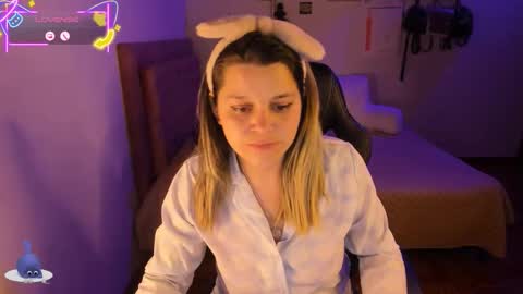 danna_wry online show from December 20, 2025, 11:28 am