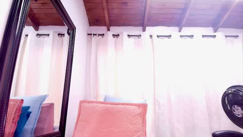 Snapshot of dannaberlin chatting on February 7, 2025, 7:17 pm Danna Berlin online show from February 7, 2025, 7:17 pm