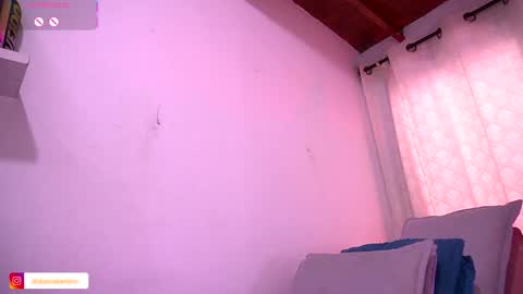 Snapshot of dannaberlin chatting on October 10, 2025, 7:24 pm Danna Berlin online show from October 10, 2025, 7:24 pm