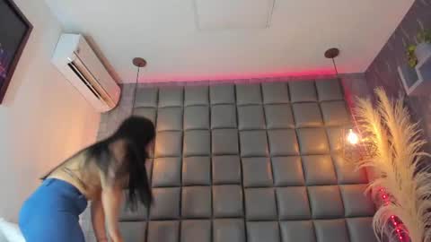 Danna online show from June 13, 2026, 12:47 pm