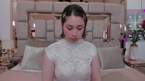 Danna online show from December 17, 2025, 11:49 am