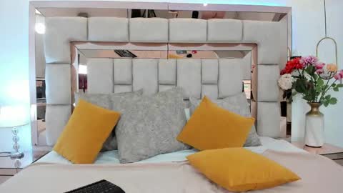 Danna online show from February 2, 2026, 12:15 pm