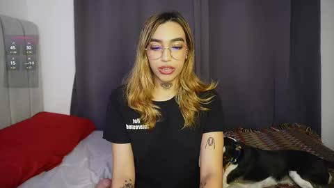 Snapshot of dannielle_ chatting on February 22, 2025, 11:03 pm online show from February 22, 2025, 11:03 pm