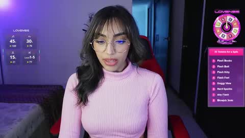 Snapshot of dannielle_ chatting on October 23, 2025, 8:18 pm online show from October 23, 2025, 8:18 pm