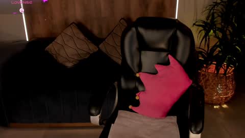  Dannie  online show from February 1, 2025, 4:03 am