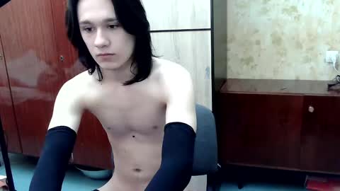 HilmarZ online show from March 7, 2025, 9:06 pm