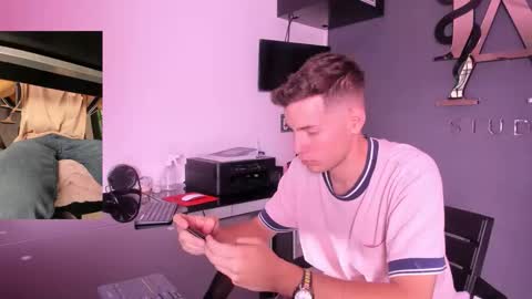 danny_and_lara online show from October 2, 2025, 6:48 pm