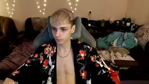 Snapshot of danny_fox888 chatting on May 17, 2026, 8:16 pm Daniel online show from May 17, 2026, 8:16 pm