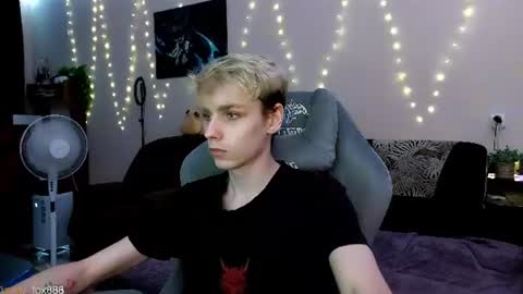 Snapshot of danny_fox888 chatting on July 14, 2026, 4:13 pm Daniel online show from July 14, 2026, 4:13 pm