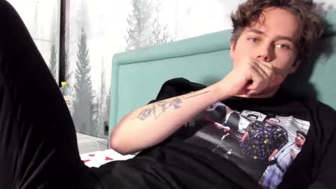 Snapshot of danny_love01 chatting on December 12, 2024, 5:15 pm danny online show from December 12, 2024, 5:15 pm