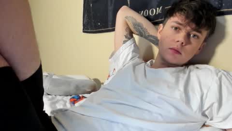 Snapshot of danny_love01 chatting on December 19, 2024, 12:56 pm danny online show from December 19, 2024, 12:56 pm