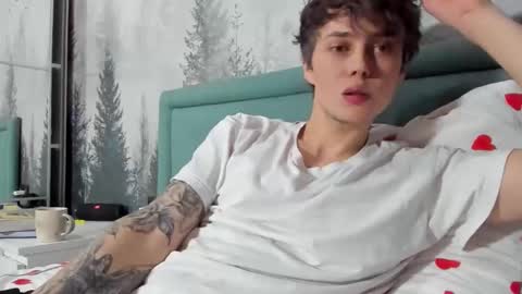 Snapshot of danny_love01 chatting on February 16, 2025, 3:05 pm danny online show from February 16, 2025, 3:05 pm