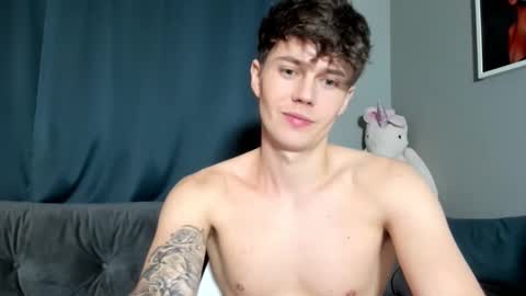 Snapshot of danny_love01 chatting on February 19, 2025, 11:25 pm danny online show from February 19, 2025, 11:25 pm