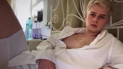 Snapshot of danny_love01 chatting on October 6, 2025, 6:05 pm danny online show from October 6, 2025, 6:05 pm