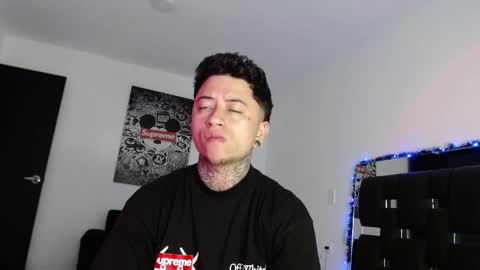 Snapshot of danny_stark chatting on December 31, 2024, 12:43 am Danny online show from December 31, 2024, 12:43 am