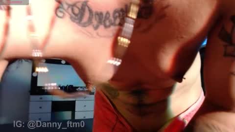 Snapshot of danny_stark chatting on December 17, 2025, 11:22 pm Danny online show from December 17, 2025, 11:22 pm