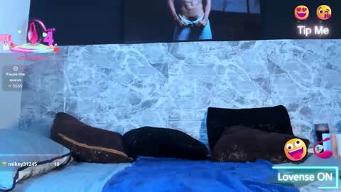 Danny Willson online show from October 13, 2025, 2:50 pm