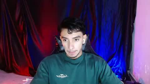 Snapshot of dante_18cm chatting on June 12, 2026, 1:04 am Dante online show from June 12, 2026, 1:04 am