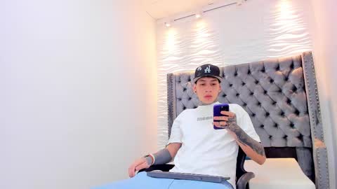 dante_armstrong online show from January 8, 2026, 3:53 am