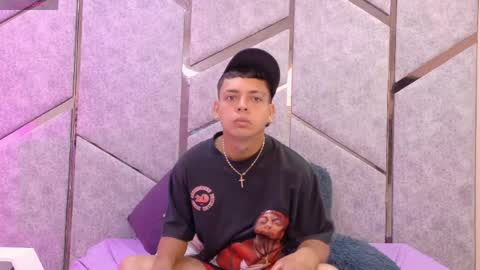 DANTE Y AXEL online show from April 30, 2026, 3:24 am