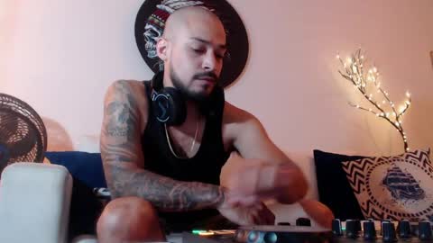 Snapshot of dante_hell1 chatting on April 23, 2026, 1:18 am Dante Hell online show from April 23, 2026, 1:18 am