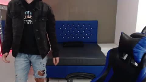 Dante online show from February 12, 2025, 12:44 pm