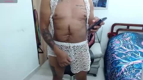 Snapshot of dantebig_22 chatting on February 17, 2025, 9:41 pm dantebig_22 online show from February 17, 2025, 9:41 pm