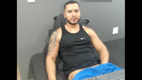 dantebrown1 online show from March 18, 2026, 3:42 am