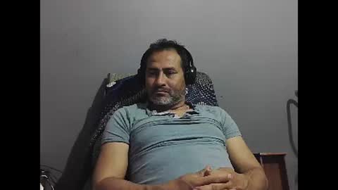 dantehot82 online show from January 25, 2025, 2:37 am