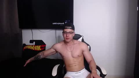 Snapshot of danteread chatting on January 31, 2025, 12:06 am danteread online show from January 31, 2025, 12:06 am