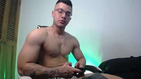 Snapshot of danteread chatting on February 13, 2025, 11:04 pm danteread online show from February 13, 2025, 11:04 pm